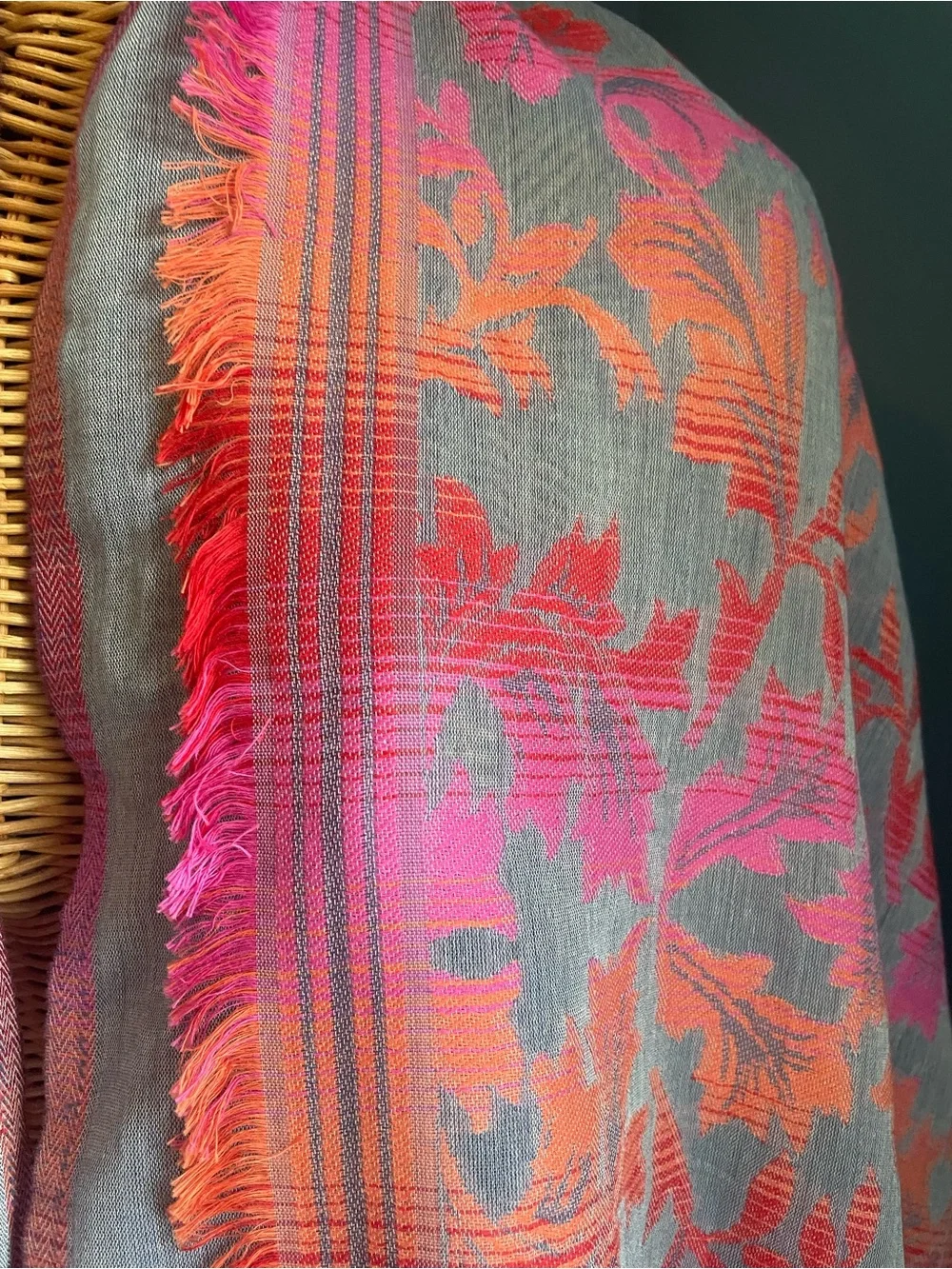 J Jill Very Pretty Ombré Leaves Scarf Jacquard Pink Orange Grey Fringe